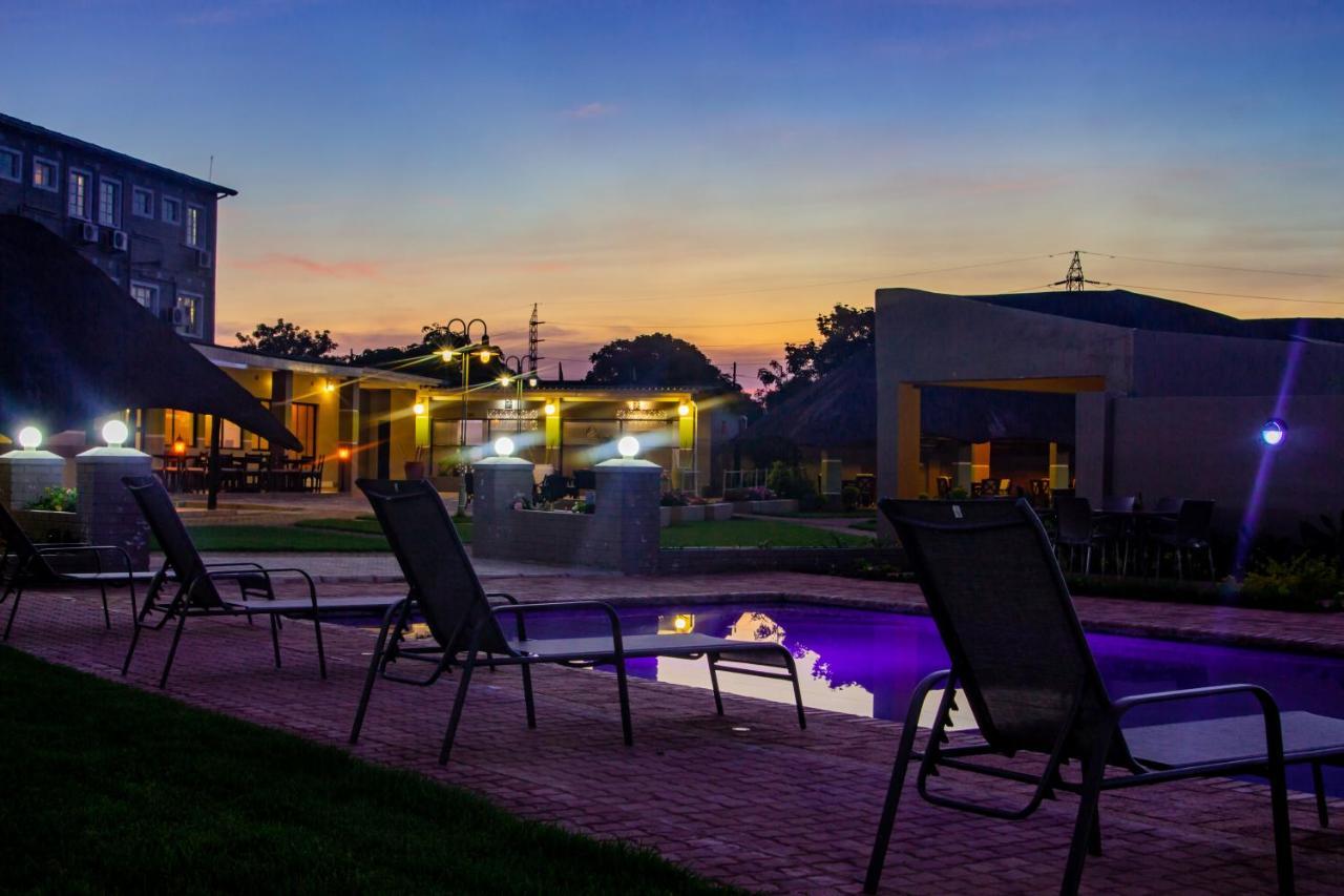 Stay Afrique Hotel Булавайо Екстер'єр фото