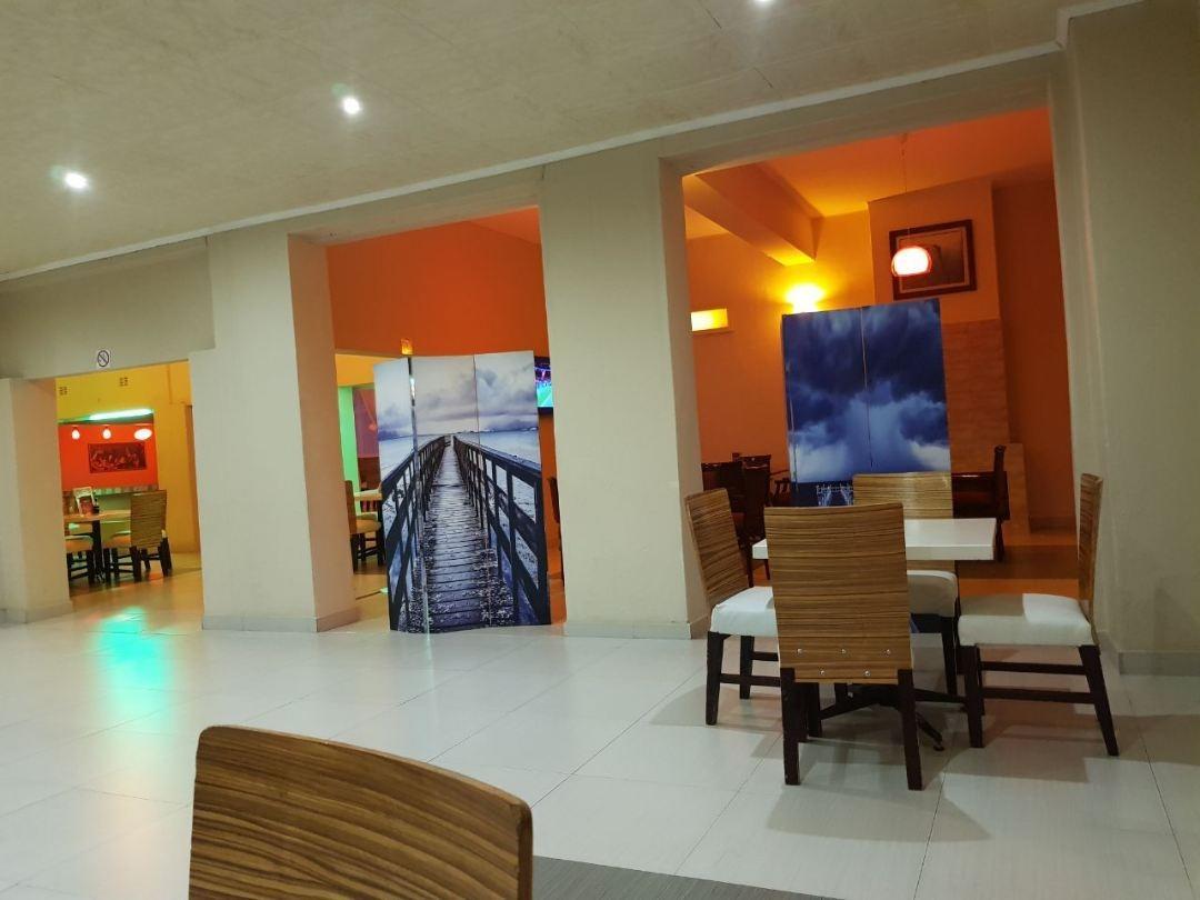 Stay Afrique Hotel Булавайо Екстер'єр фото
